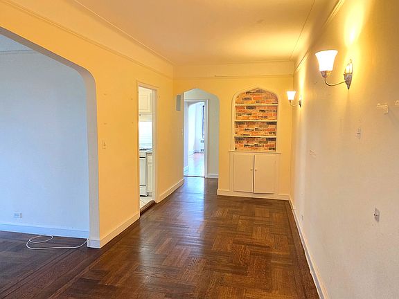 3rd image of 5400 Fieldston Rd APT 42F