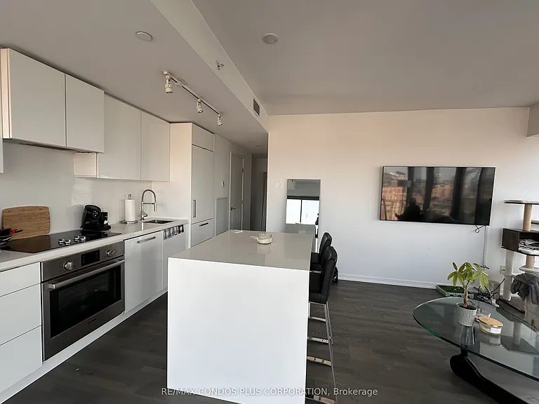 60 Colborne St #2102 — Photo 3
