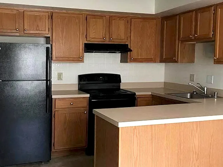 5308 Eden Dr — Photo 3