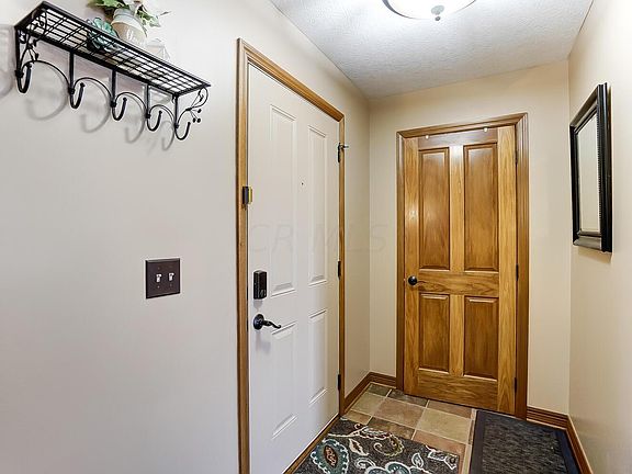 4th image of 629 Gallop Ln