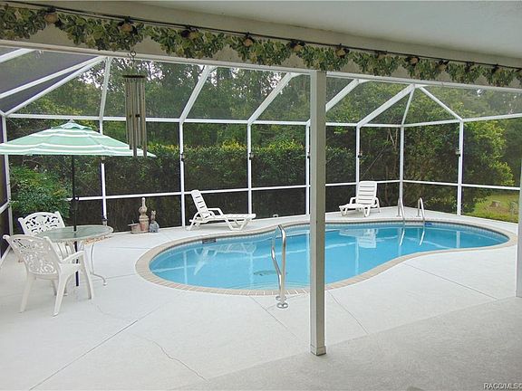 4th image of 528 W Barrymore Dr