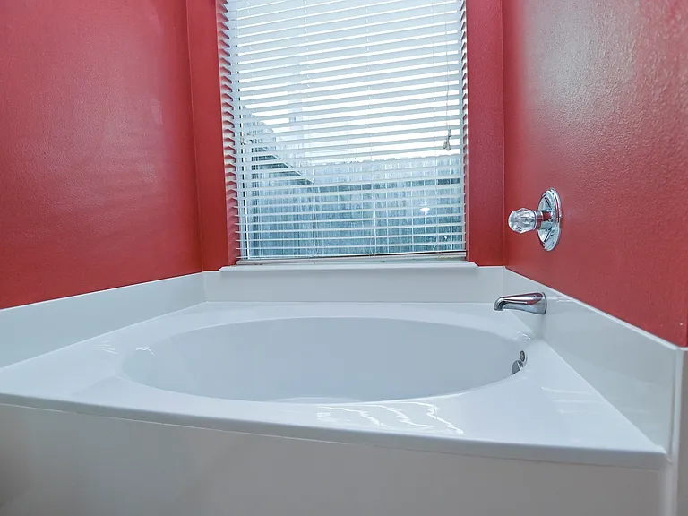 2123 Castle Gardens Ln — Photo 26