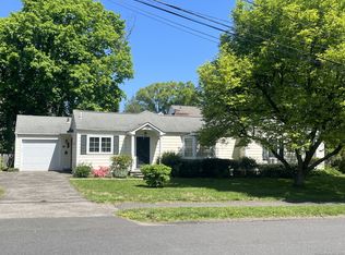 25 Gower Rd, New Canaan, CT 06840