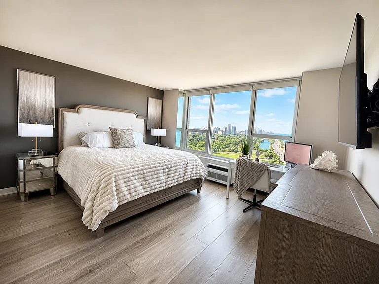 1550 N Lake Shore Dr #24C — Photo 11