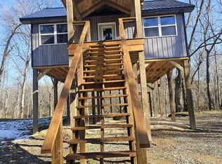 52 Spruce Ln, Linden, TN 37096