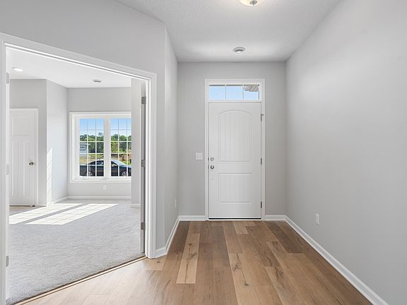 4th image of 2718 Kama Ave NE