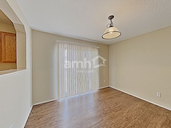 4th image of 9306 Pacific Maple