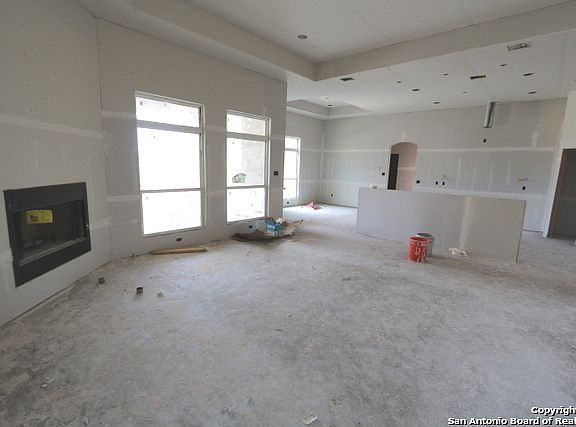 3rd image of 271 Abrego Lake Dr