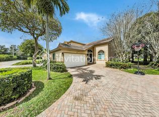 8165 Madison Lakes Cir S, Fort Lauderdale, FL 33328