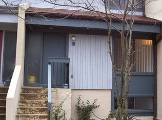 2204 White Cornus Ln, Reston, VA 20191