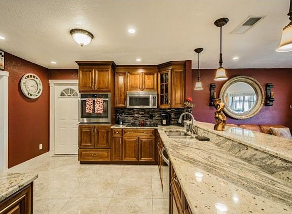 5th image of 16041 Eagle River Way