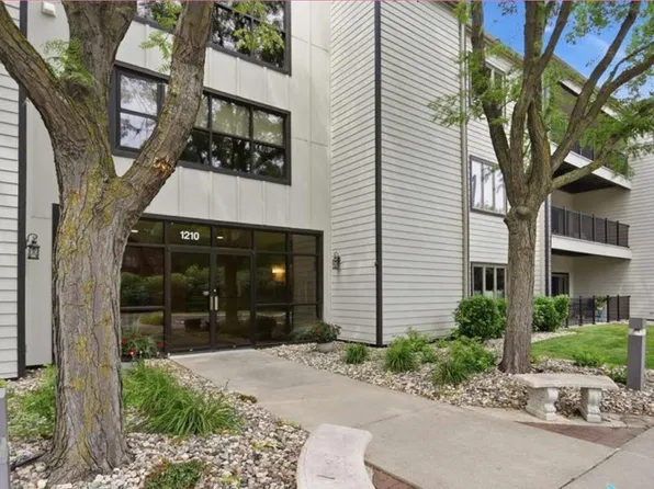 1210 W 57th St APT 305, Sioux Falls, SD 57108