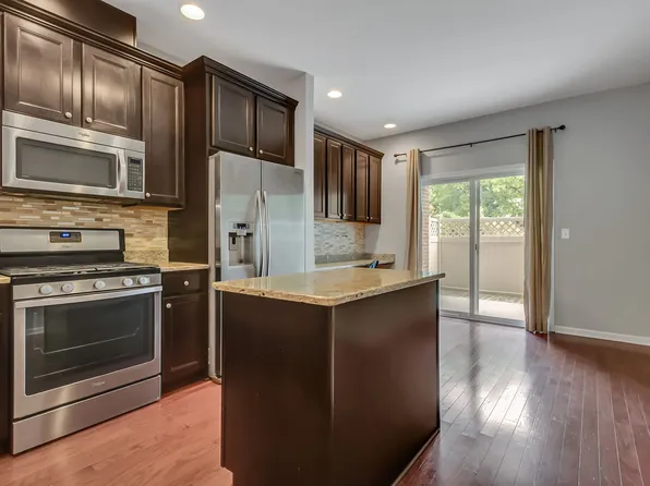 2110 Traemoor Village Ct, Nashville, TN 37209