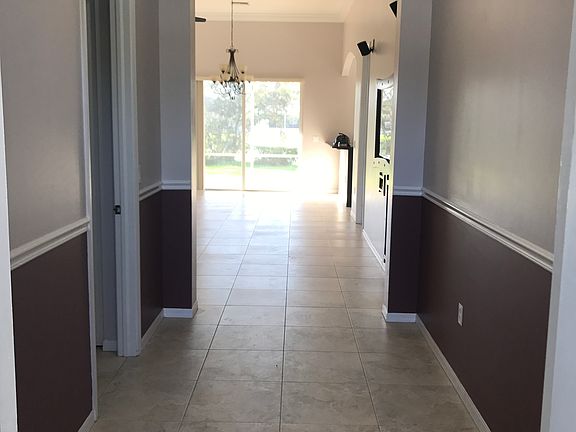 3rd image of 393 SW Lake Forest Way