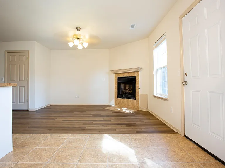 2353 W Skyler Dr — Photo 9