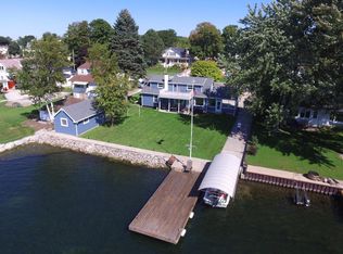 719 Memorial Dr, Sturgeon Bay, WI 54235