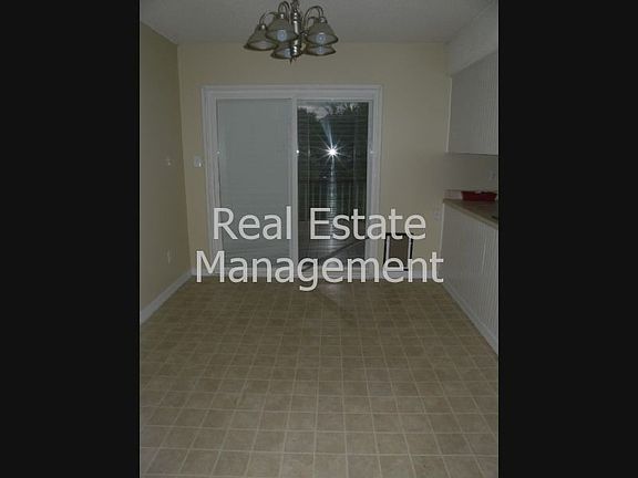 4th image of 311 Deacon Ct