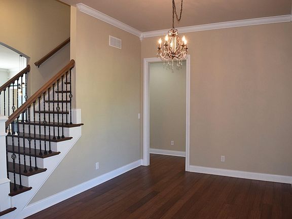 5th image of 10519 Bernadette Dr