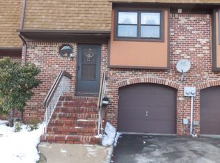 2905 Merrywood Dr, Edison, NJ 08817