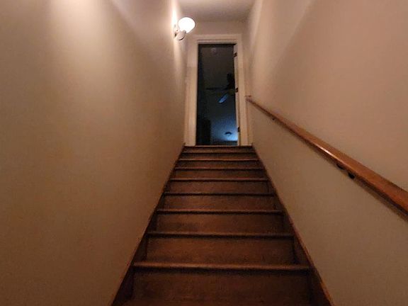 2nd image of 136 Heathwood Dr