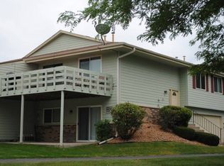 11174 Xavier Ct, Bloomington, MN 55437