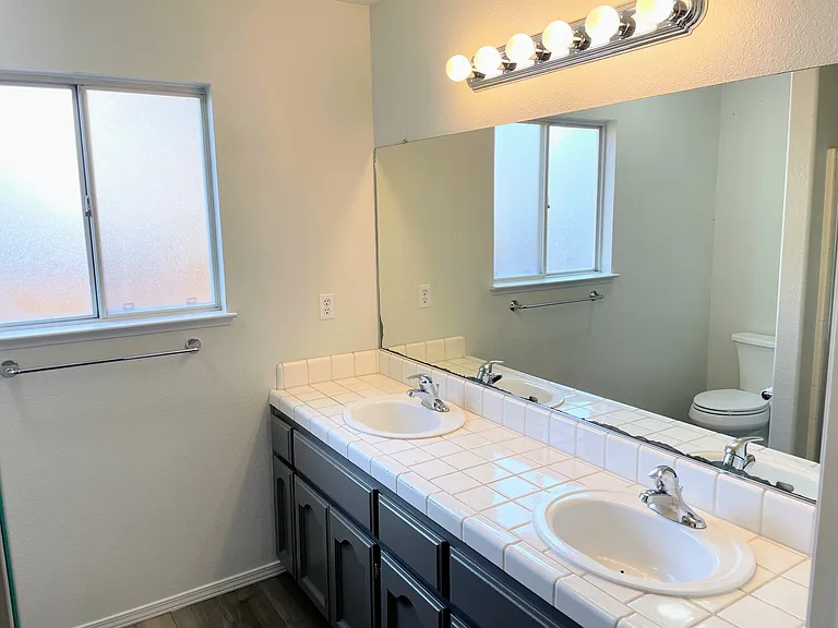 3404 N Forestiere Ave — Photo 10