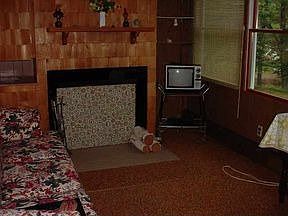 4th image of 2887 Hill St
