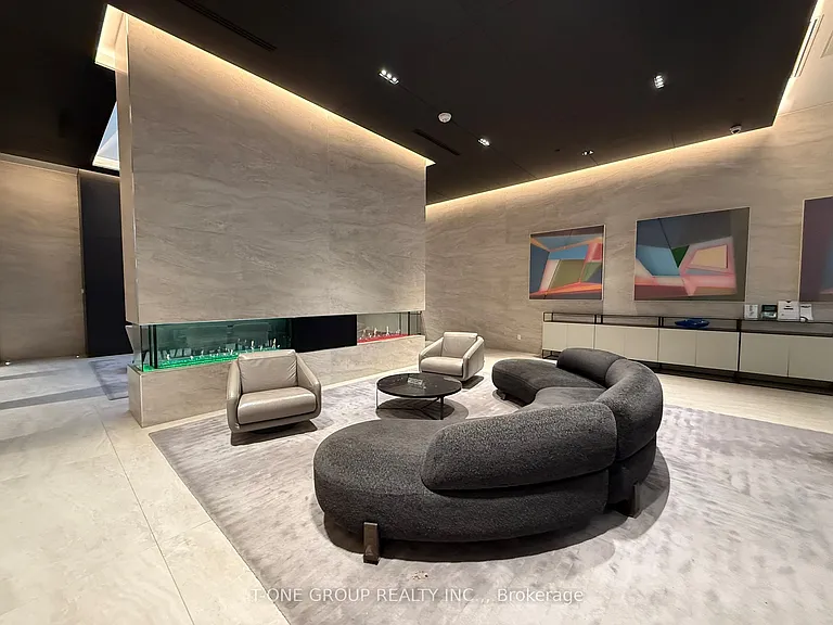 2221 Yonge St #5409 — Photo 20