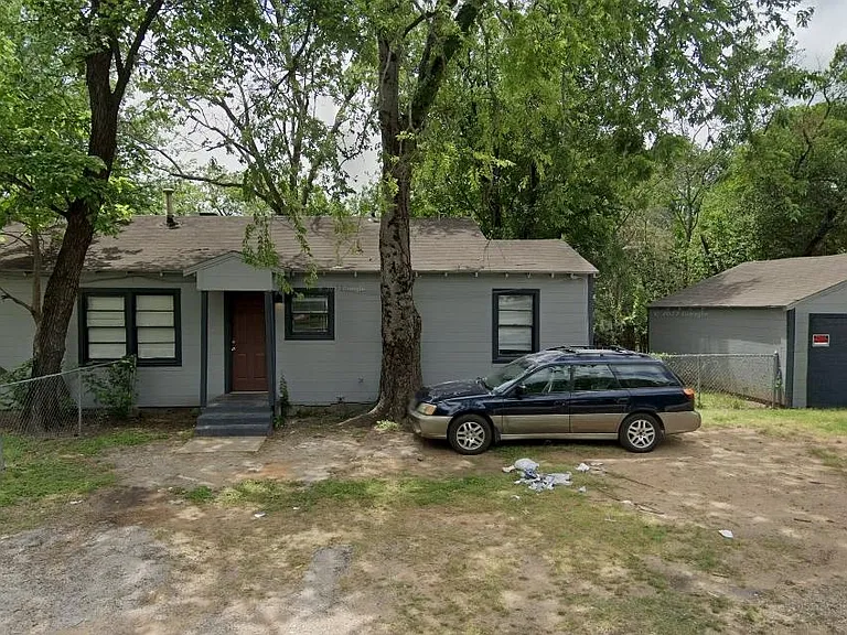 3725 Hancock St — Photo 1