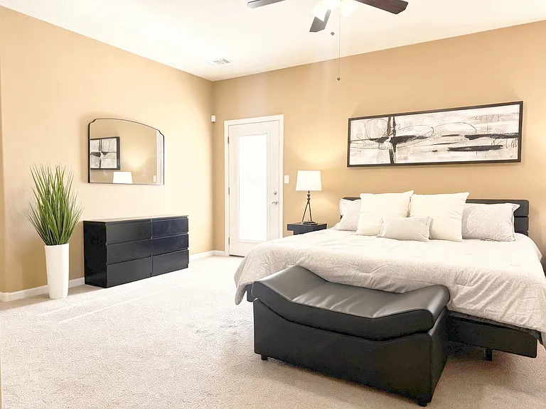 24 Los Balcones Pl NE — Photo 6