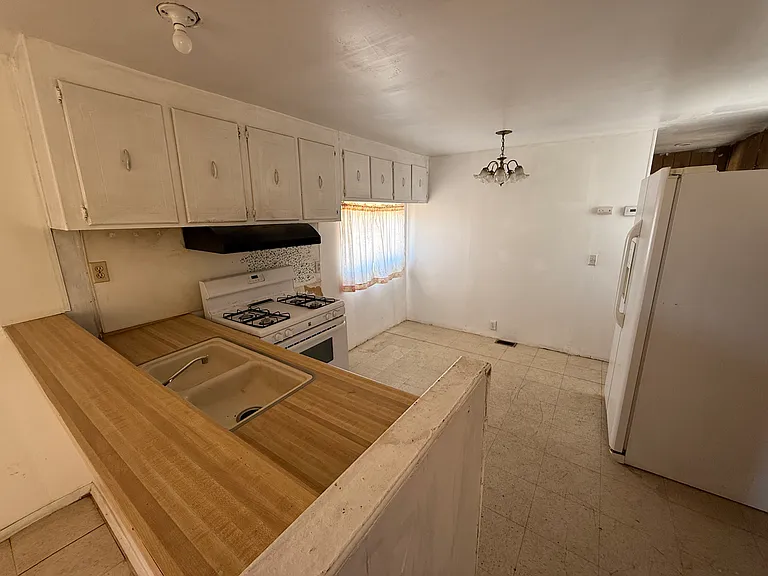 5308 W Yale Ave — Photo 4