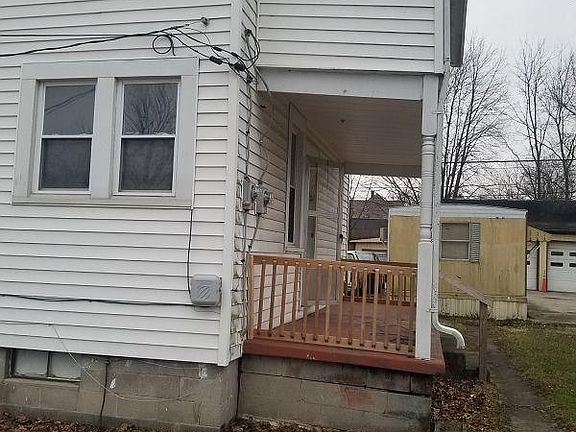 5th image of 322 S & 322 1/2 St