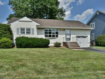 46 Stadtmauer Dr, Clifton, NJ, 07013