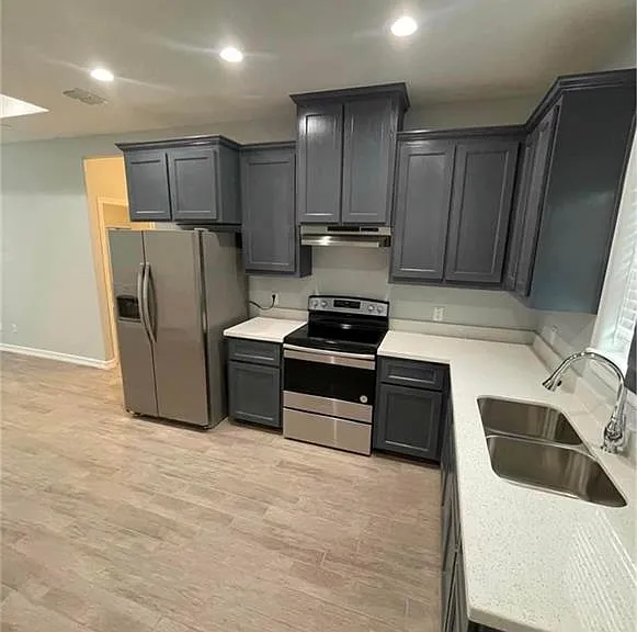 1004 W La Pointe Ave #2 — Photo 2