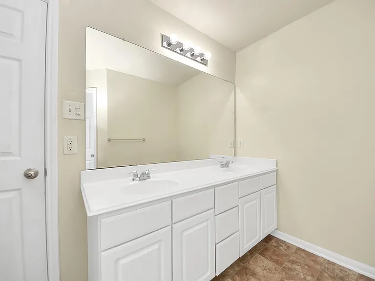 3226 View Valley Trl — Photo 30