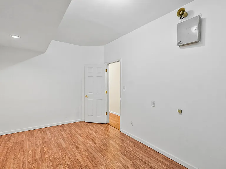 4663 Pebble Beach Ct — Photo 10