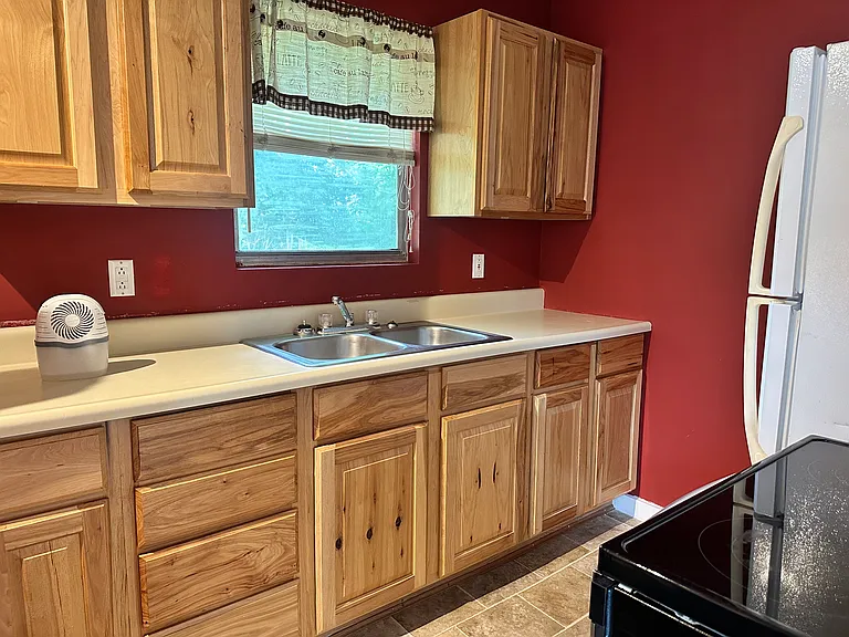 1008 Oak St — Photo 12