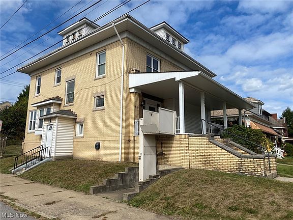 3rd image of 261 Lawson Ave