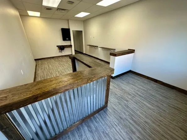 105 N Cascade - 105 N Cascade, 105 N Cascade St, Fergus Falls, MN 56537