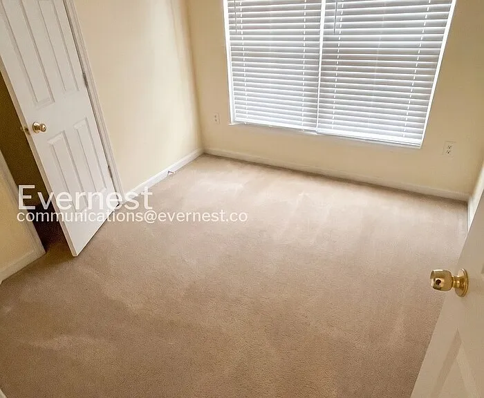9306 Hedgeford St — Photo 6