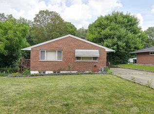 816 Skyview Dr, Dayton, OH 45449