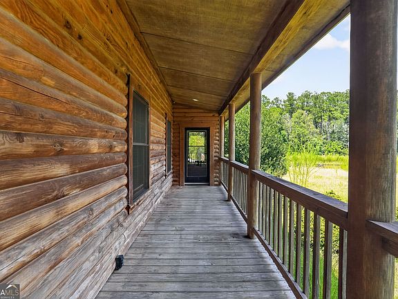 5th image of 1293 Pine Ridge Dr