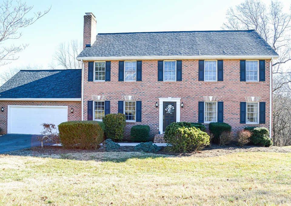 1st image of 104 Eastwind Dr