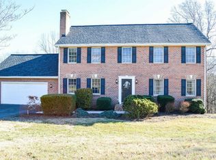 104 Eastwind Dr, Forest, VA 24551