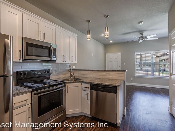 5th image of 1328 Underwood St #201
