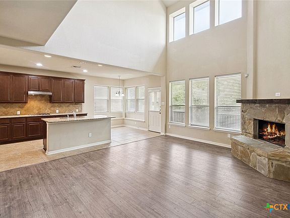 3rd image of 11531 Isla Way