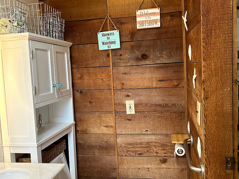 203 Oleander St #COTTAGE — Photo 5