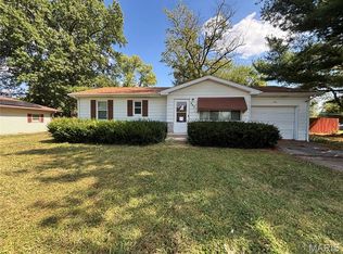 128 Freedom Dr, Belleville, IL