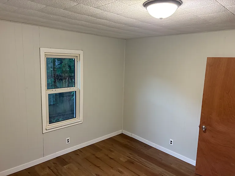 875 Union St — Photo 16
