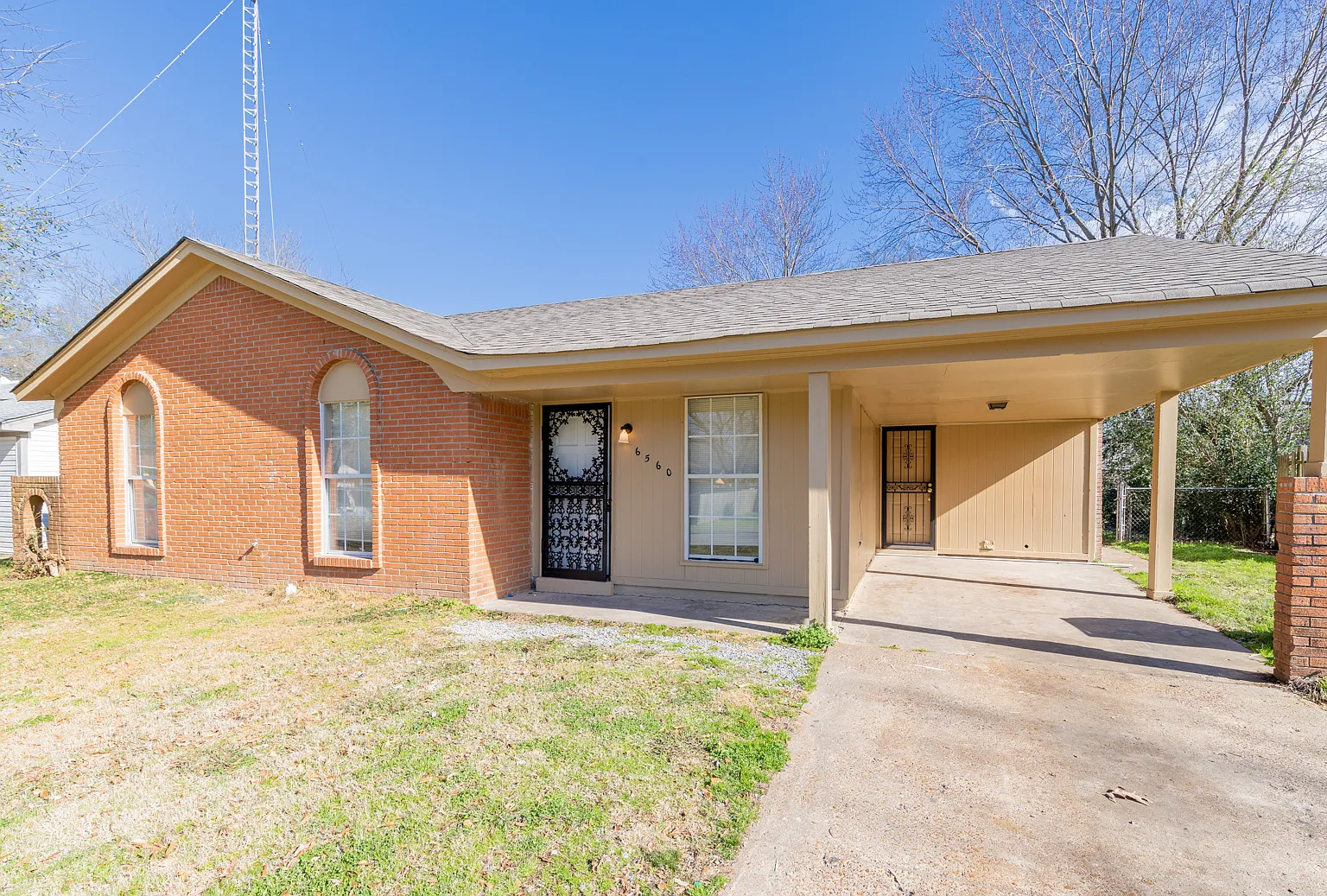 6560 Greenbriar Drive - D - 1 — Photo 2